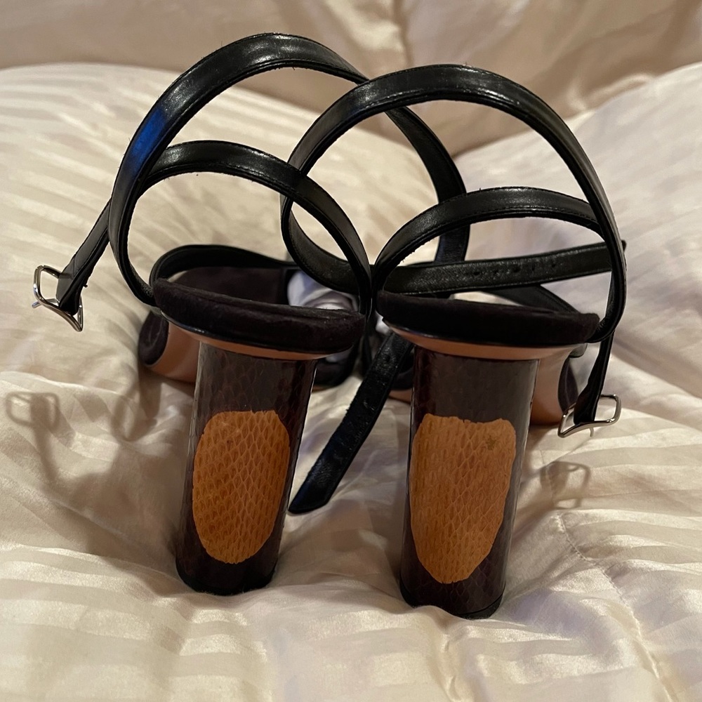 ❌SOLD❌CELINE BLACK PIRATE SANDAL - Picture 9 of 10